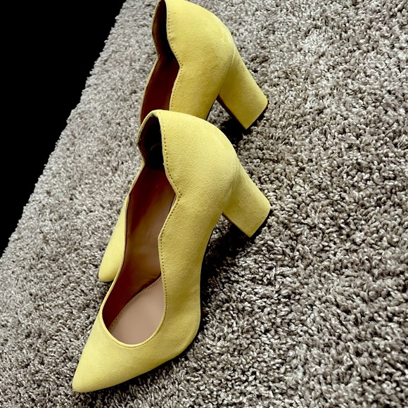 Kelly & Katie Shoes - Kelly & Katie Scalloped Yellow Suede Heels NWOT